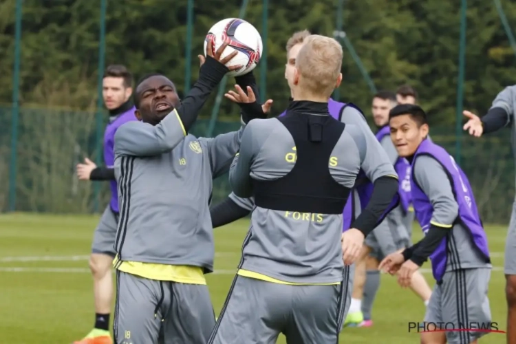 Weiler laat 15-jarige opdraven op training