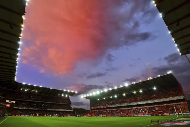 Van de 'Hel van Sclessin' blijft niks meer over, maar wel schitterende actie van de weinige fans