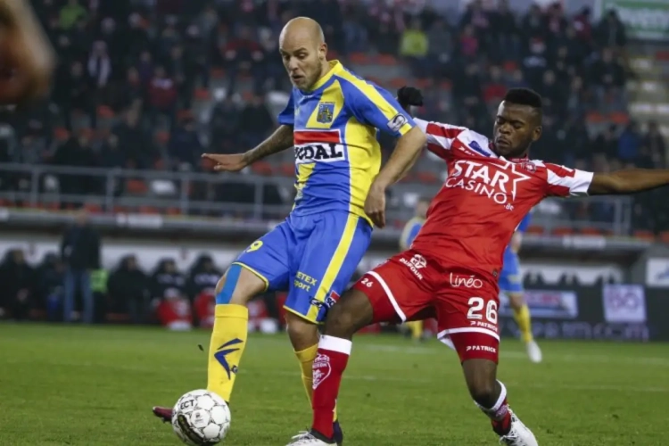 Wie speelt nu volgend seizoen in eerste klasse? Westerlo komt tussen in licentiedossier van Moeskroen om degradatie alsnog te ontlopen