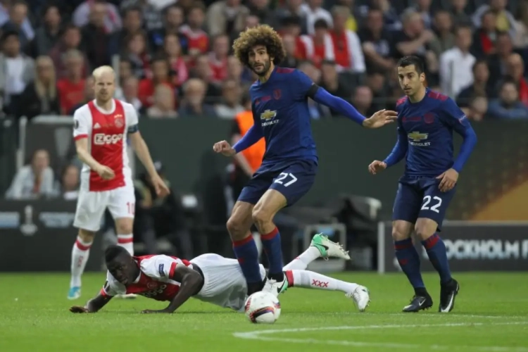 Feyenoord-legende diep onder de indruk van Fellaini: "Hij speelt als Ronaldo!" Maar hij is niet alleen, Rode Duivel overladen met lof