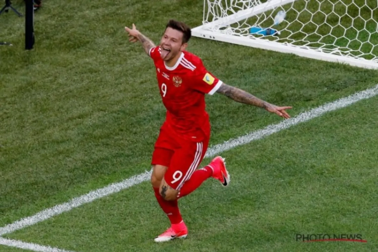 Rusland begint uitstekend aan eigen Confederations Cup dankzij geweldige Smolov (mét beelden)