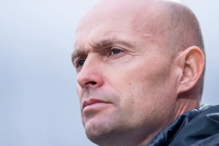 Ajax stelt relatief onbekende aan als hoofdcoach
