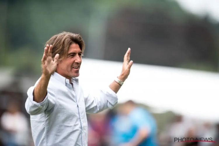 VIDEO: Heb je dat gezien, Sa Pinto? Standard-belofte scoort meteen na aftrap vanop 50 meter