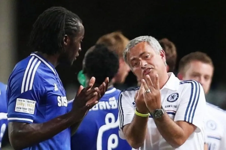 Mourinho stuurde Lukaku eerder door, maar wil hem nu terug: "Dit toont aan dat hij fout was én hij niet dom is"