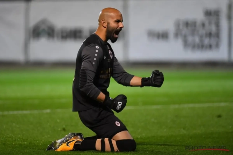? Wow! Duitse doelman doet een 'Bolatje' met heerlijke kopbal 