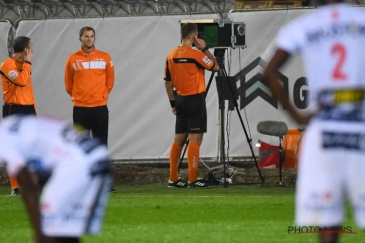 Corryn kreeg geen penalty door videoref: "Ik was er al geen voorstander van, de volgende keer val ik opnieuw"