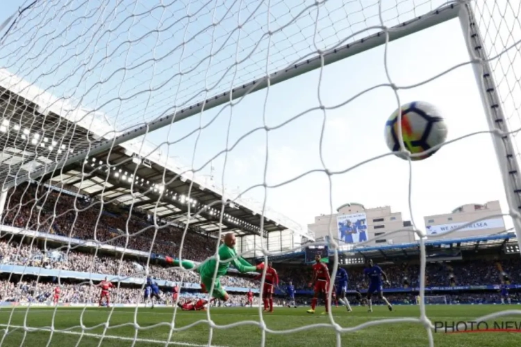 Engels voetbal houdt opnieuw de adem in na onwel worden van supporter