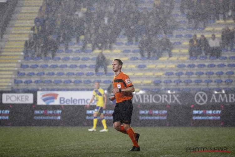 Trainer ontslagen omdat hij ref vergeleek met... Vertenten