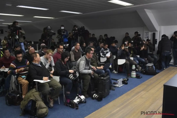 ? De belangrijkste nieuwtjes van 14 november: Italië treurt, overal Japanse fotografen en de Brugse politie is waakzaam