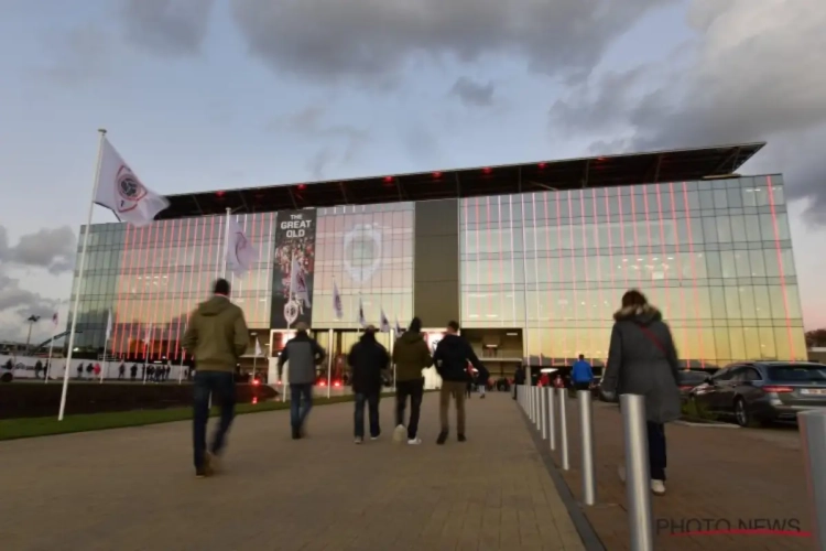 Port of Antwerp laat Antwerp niet vallen: "Port of Antwerp wil samen met RAFC bouwen aan een respectvolle club waar ongepast gedrag niet getolereerd wordt"