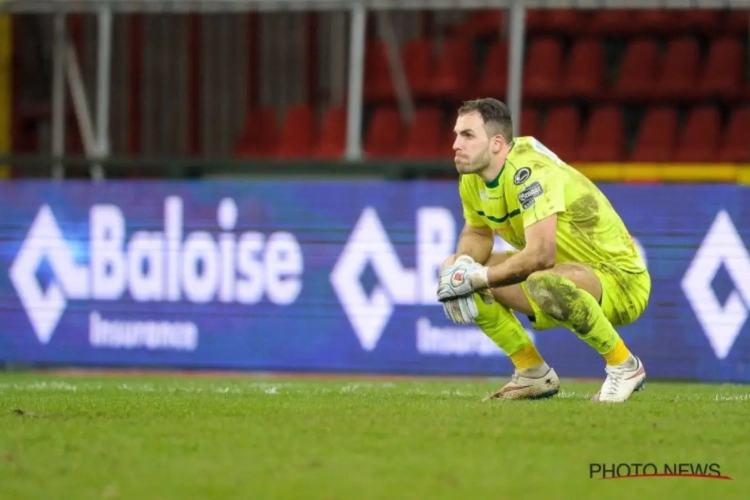 Eersteklasser lost doelmannenprobleem op met terugkeer ervaren rot