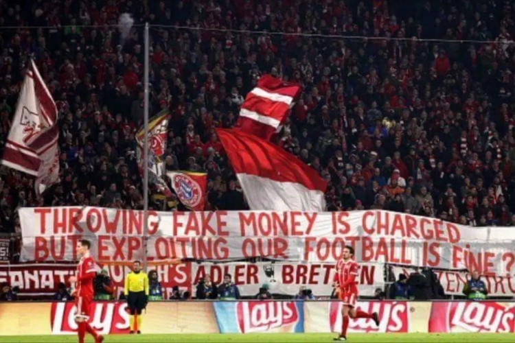 Supporters Bayern maken zich nog altijd druk en protesteren opnieuw: "Anderlecht, geef ons het gestolen geld terug"