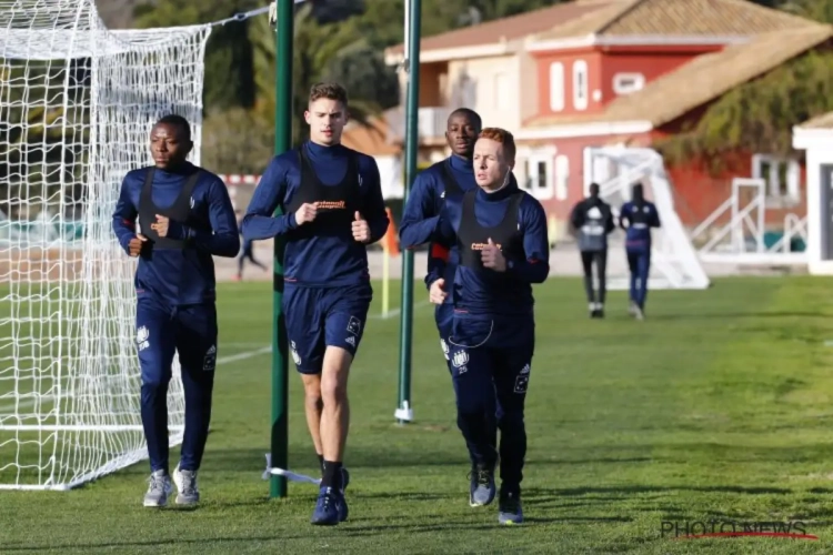 Anderlecht denkt er toch nog over na om zijn jeugd in de A-kern uit te lenen: "Dat zou de enige reden zijn"