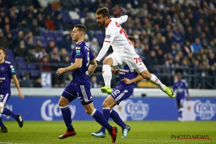 Standard-aanvaller past perfect bij Anderlecht: "Ideale speler voor Vanhaezebrouck" en "Hij neemt zijn verantwoordelijkheid bij penalty's"
