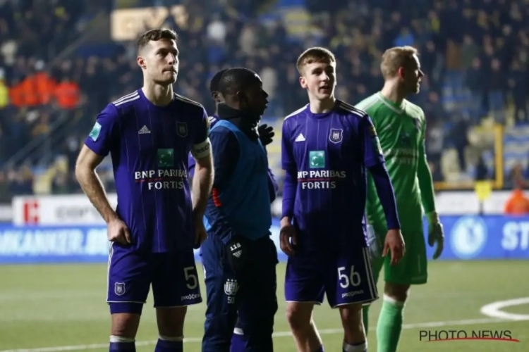 Spajic beseft: "Dit is gênant, zeker voor de fans die ongelooflijk zijn"