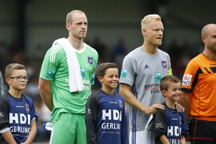 Sels geeft zijn mening over een gevoelig thema in de Anderlecht-kleedkamer: de verbanning van Deschacht naar de B-kern