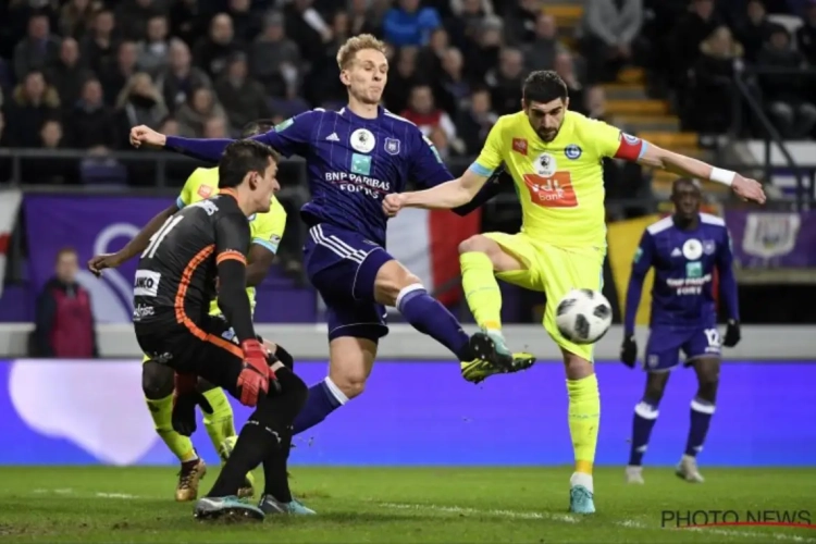 Slecht nieuws bij AA Gent: sterkhouder moet kruis maken over de rest van het seizoen en ziet WK in rook opgaan