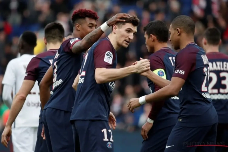 ? Thomas Meunier geeft zijn coach met dit knap doelpunt nog meer redenen tot nadenken 
