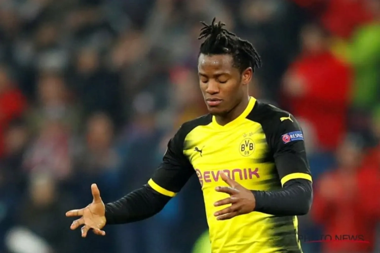 ? Batshuayi kaapt alweer trofee weg, wat een beauty!