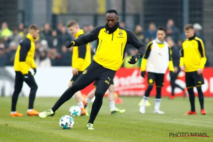 ? Iedereen heeft het gezien! Sprintkoning Usain Bolt traint mee bij Borussia Dortmund en pakt zelfs uit met een 'panna'