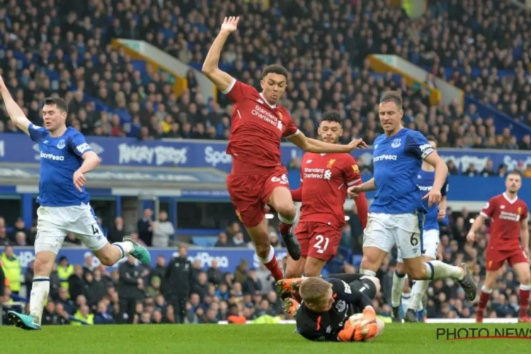 Speelt Liverpool kampioen op veld van grote rivaal? Burgemeester laat wedstrijd gewoon doorgaan