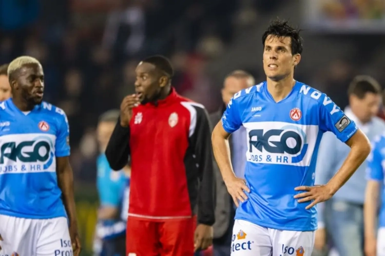 Geen paniek in Kortrijk na totaal onverwachte nederlaag: "Hopelijk was het een accident de parcours" en "Het gebeurt overal, kijk maar naar Barcelona tegen Roma"