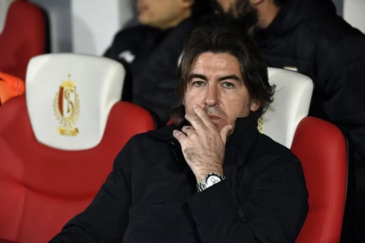 https://www.voetbalkrant.com/media/cache/full/images/2018/04/18/full/sa-pinto.webp
