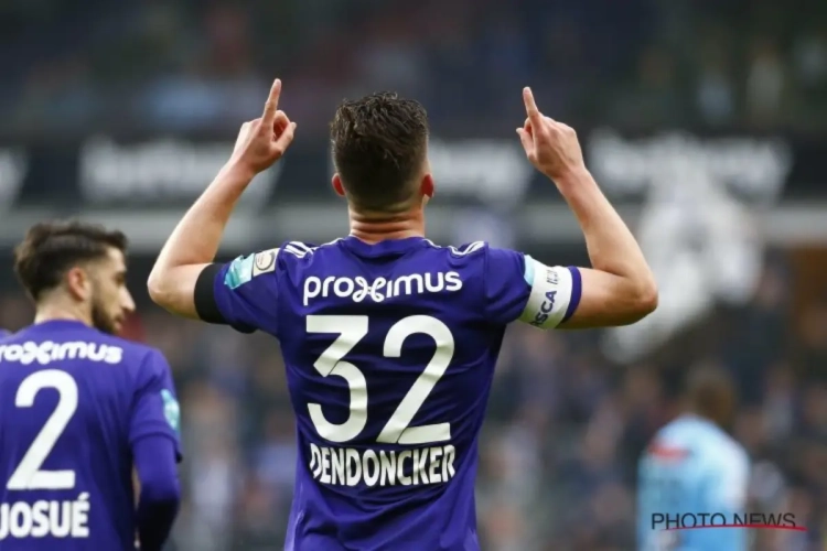 Rood voor Dendoncker? Vanhaezebrouck gaat los: "Dat was zelfs geen fout, dat was een ref die kaarten wou trekken"