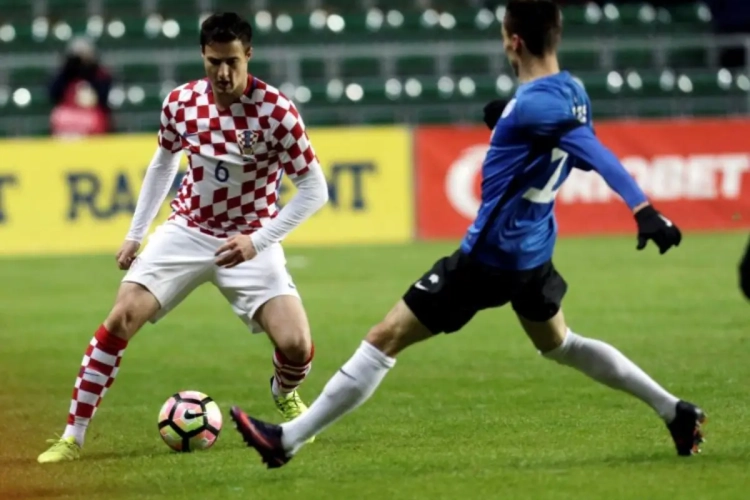 Het is zijn week niet: alwéér bijzonder pijnlijk nieuws voor speler van kampioen Club