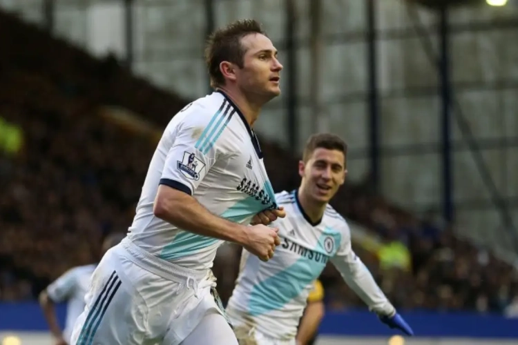 Chelsea-legende weet wat Chelsea moet doen: "Gewoon Hazard bijhouden, hij is magie"