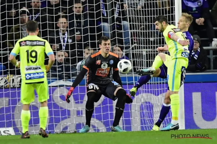 Niet alleen Anderlecht toont interesse: 'Franse eersteklasser Strasbourg brengt bod van 2 miljoen euro uit op Gent-speler'