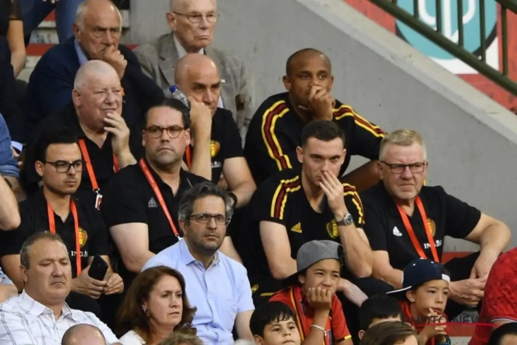 Roberto Martinez komt terug op situaties Vermaelen én Kompany: "Dan hakken we de knoop door" en "Zelfs als ze niet spelen of trainen ..."