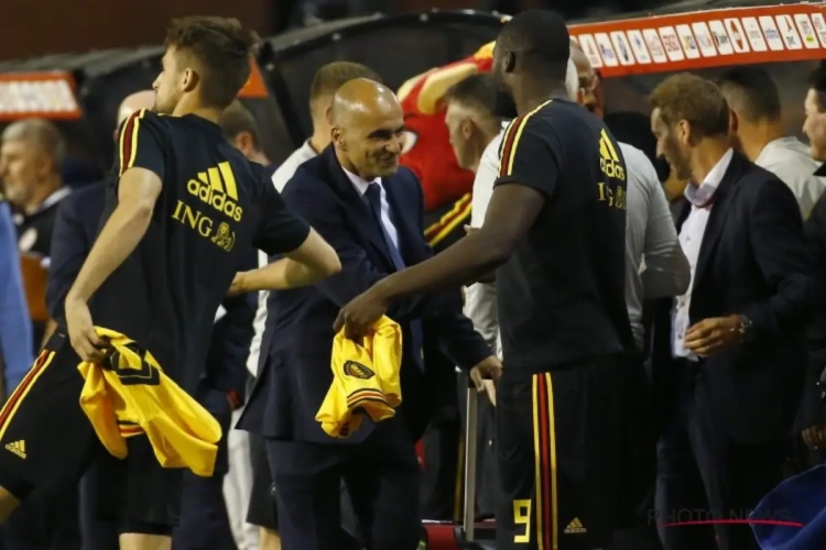 Martinez zag naast Lukaku en Hazard nog een uitblinker: "Het was belangrijk om hem opnieuw met een lach te zien spelen"