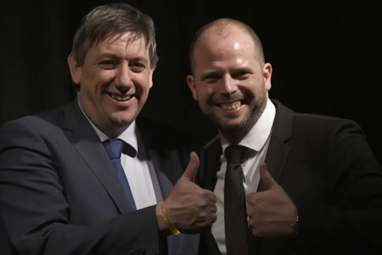 Francken en Jambon discussiëren over titel in 1B: "Denk je dat als Leuven of Beerschot kampioen wordt iedereen braaf in zijn kot blijft?"