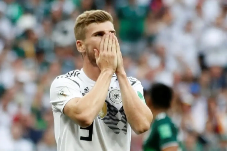 Spanje en Duitsland strijden om de groepswinst met deze opstellingen