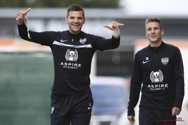 Opmerkelijk: Belgische doelman veranderde van manager, maar smijt die nu opnieuw buiten nadat hij nog steeds geen nieuwe ploeg vond