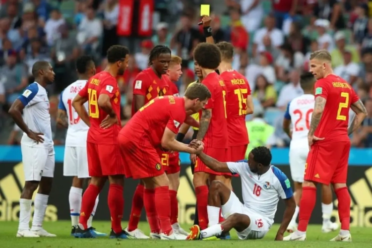 "In alle landen leeft overtuiging dat je zonder smeerlapjes niet aan wereldtitel moet denken, de vraag is dus: beschikken Rode Duivels over genoeg crapuul?"