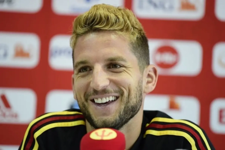 Dries Mertens zorgt voor komische noot op persconferentie: "Dat moet je niet tegen mij zeggen"
