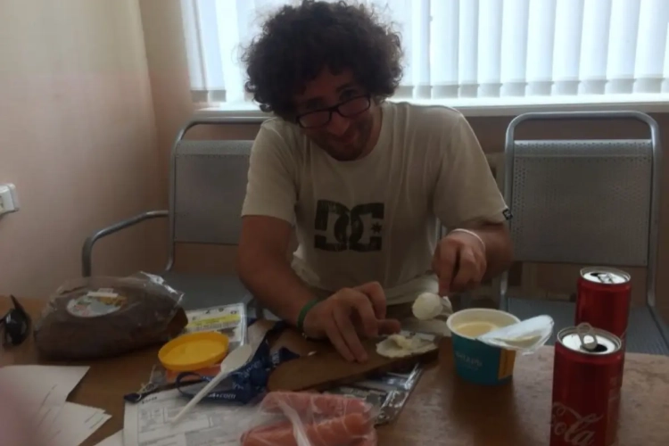 Uw redacteur in de Wit-Russische gevangenis: Absurdistan