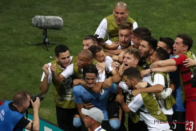 Na Messi moet ook Ronaldo het WK verlaten dankzij stug Uruguay en geniale Cavani