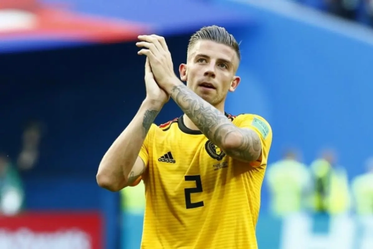 Na moeilijk seizoen een top-WK gespeeld, maar hoe moet het nu verder met Toby Alderweireld? Hij geeft alvast een hint