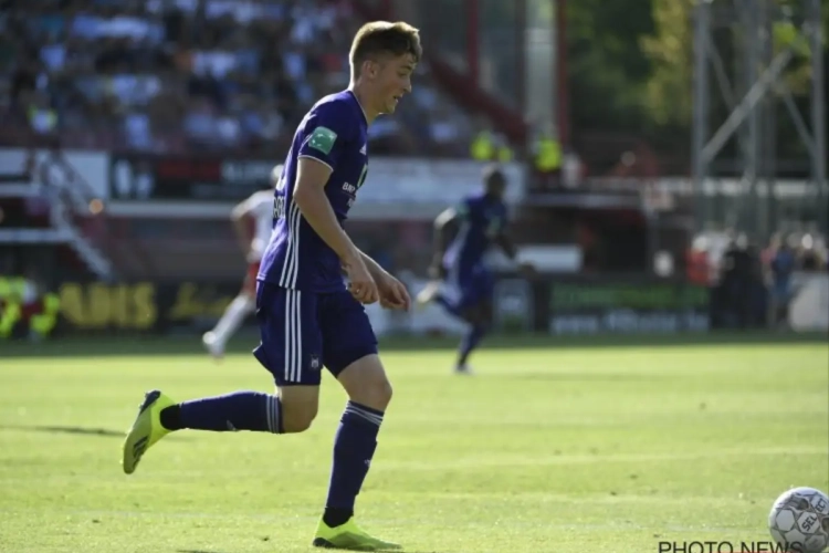Van Binst vindt Jan Breydel ideale leerschool voor jeugd Anderlecht en heeft ook nog waarschuwing voor eentje