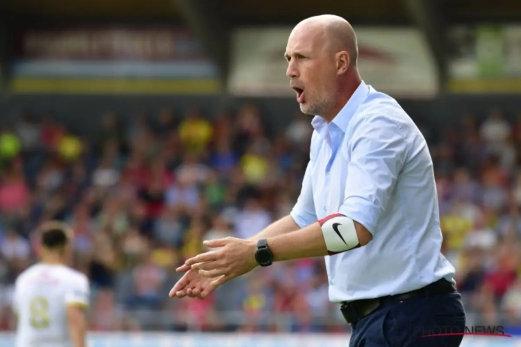 Philippe Clement scoort met kanonstart punten bij het Genkse bestuur: "Dat is een enorme gave van hem"