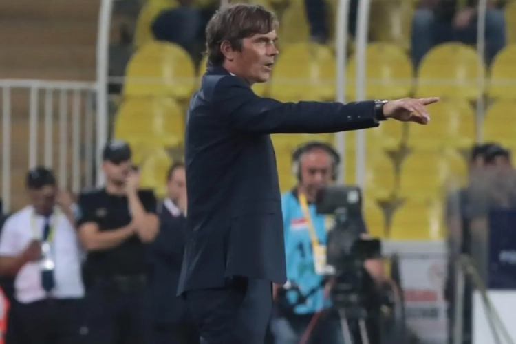 'Onderhandelingen over een ontslag zijn begonnen bij Europa League-tegenstander van Anderlecht'