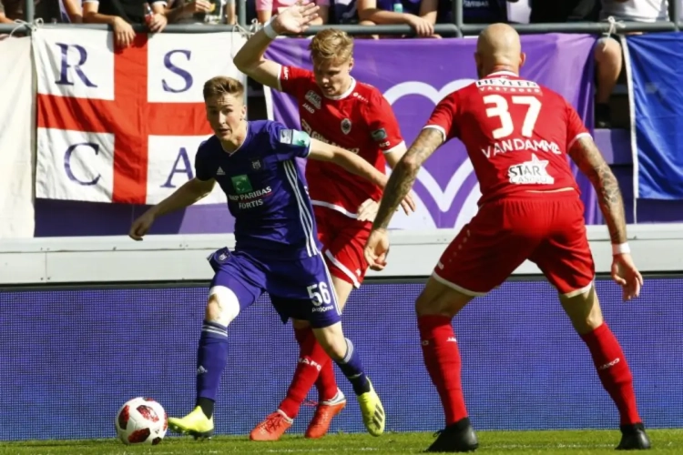 Alexis Saelemaekers erkent de gevaren van zijn vurig karakter: "Verschillende mensen spraken me er al op aan"