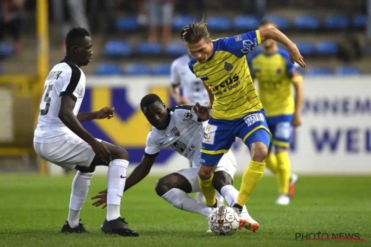 Voormalig Anderlecht-talent Foulon (19) versierde eerste basisplaats onder Ferrera: "Dit systeem ligt me wel"