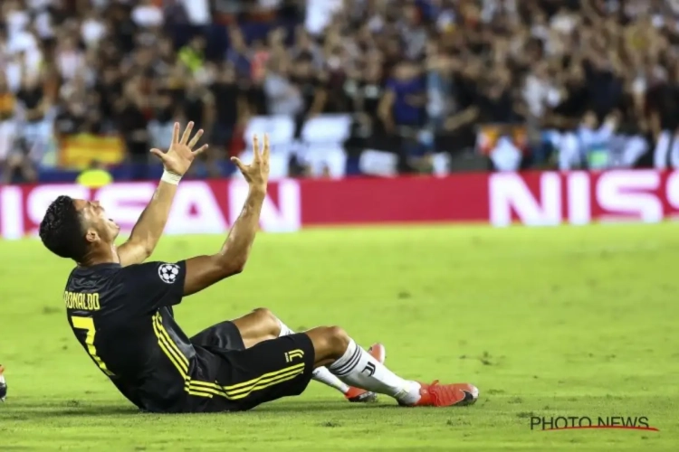 ? CL-debuut in mineur: Cristiano Ronaldo krijgt na halfuur streng rood en barst in tranen uit