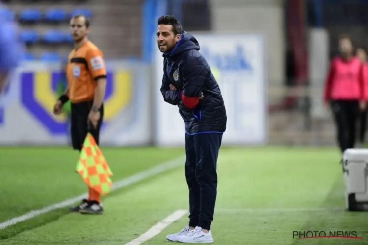 De druk op coach Ferrera stijgt na bekerblamage: raad van bestuur Waasland-Beveren heeft extra kopzorgen