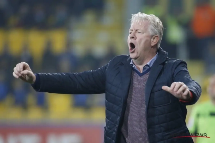 Meer details over het ontslag van Peter Maes lekken uit: 26-jarige administratief medewerker moest de kastanjes uit het vuur halen