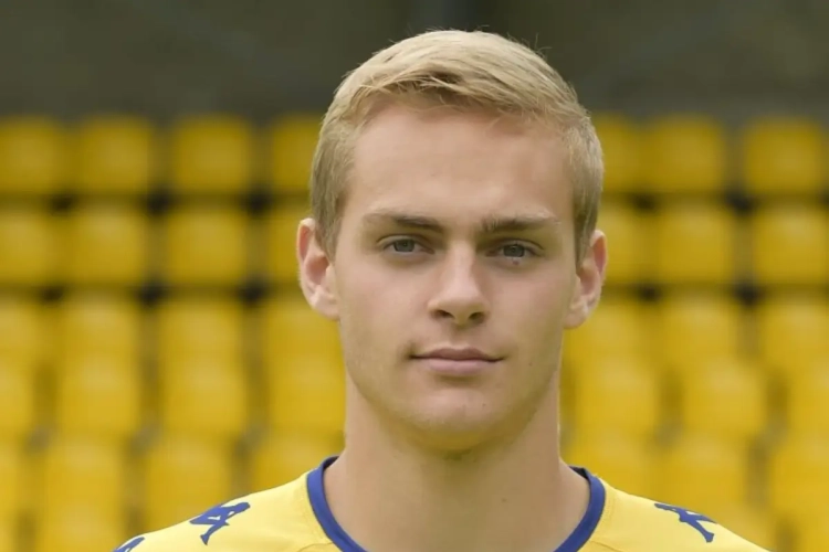 Maxim Nys (ex-Waasland-Beveren) spreekt over nieuw avontuur in Eerste Amateurklasse én over macht van makelaars